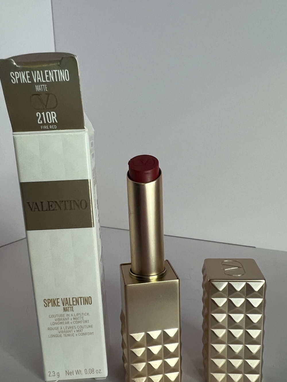 Spike Valentino white 21OR Lipstick